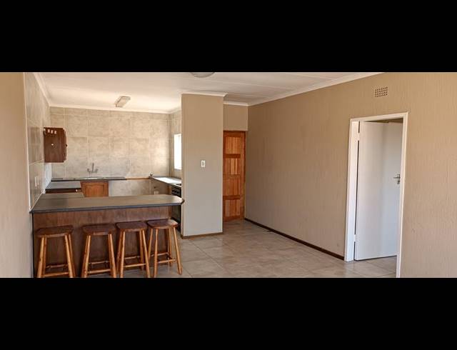 2 BEDROOM TOWNHOUSE FOR SALE IN SILVERFIELDS